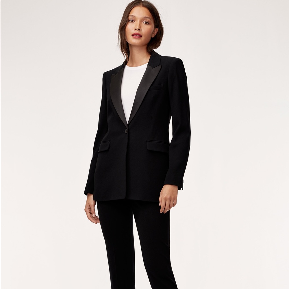 Aritzia Talula Tuxedo Blazer